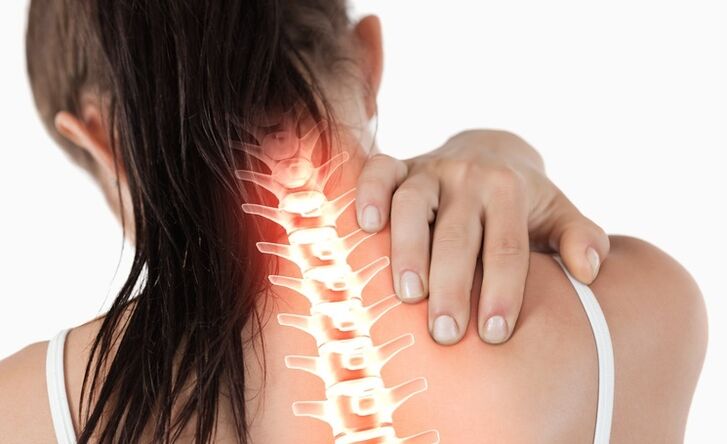 Cervikalna osteohondroza je značilna napetost in bolečina v vratu